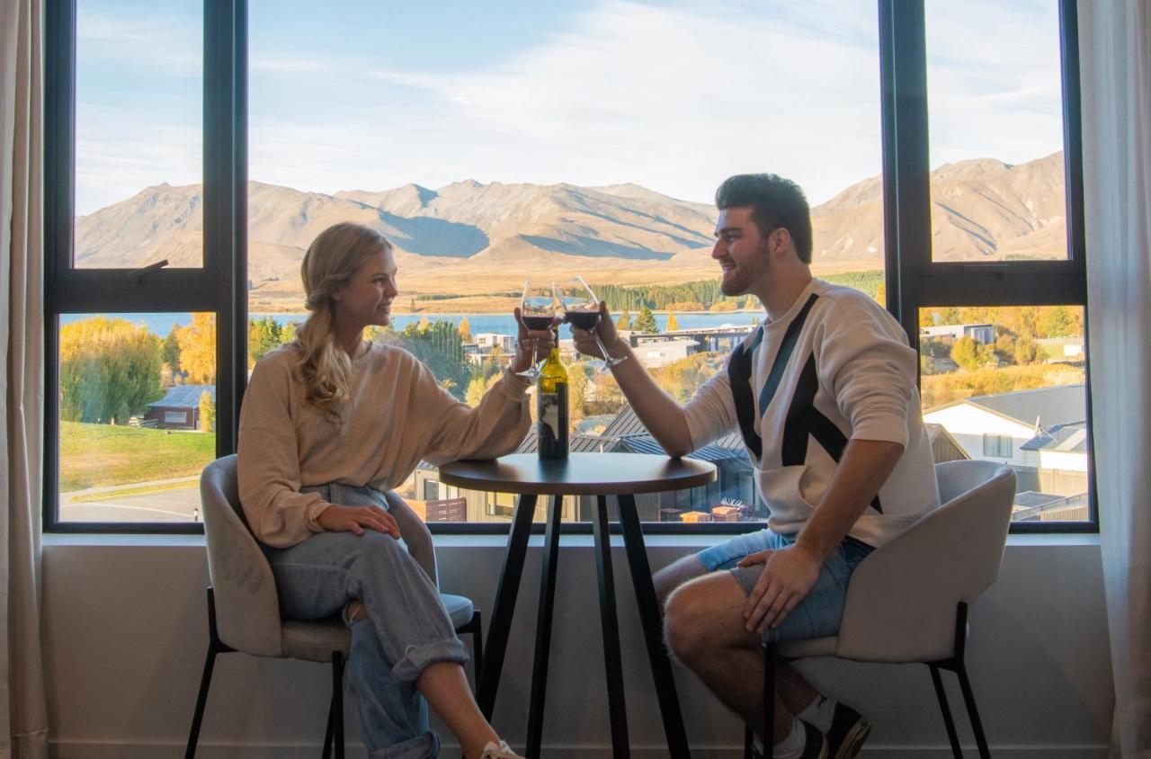 Galaxy Boutique Hotel Lake Tekapo Exterior photo The Terrace Bar