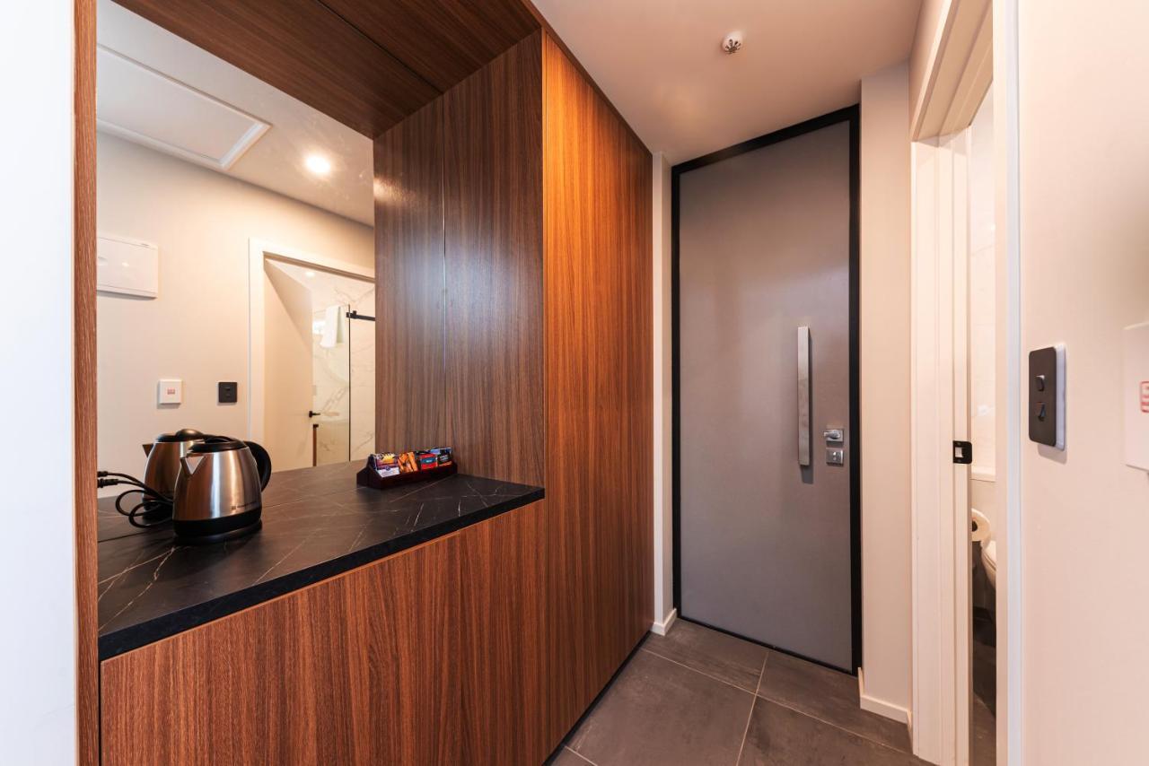 Galaxy Boutique Hotel Lake Tekapo Exterior photo A modern Japanese kitchen